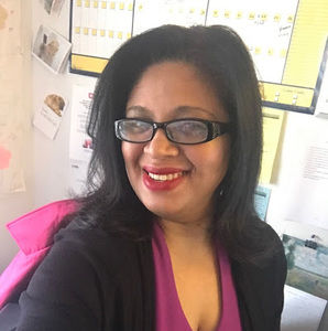 Meet your Posher, Deniece